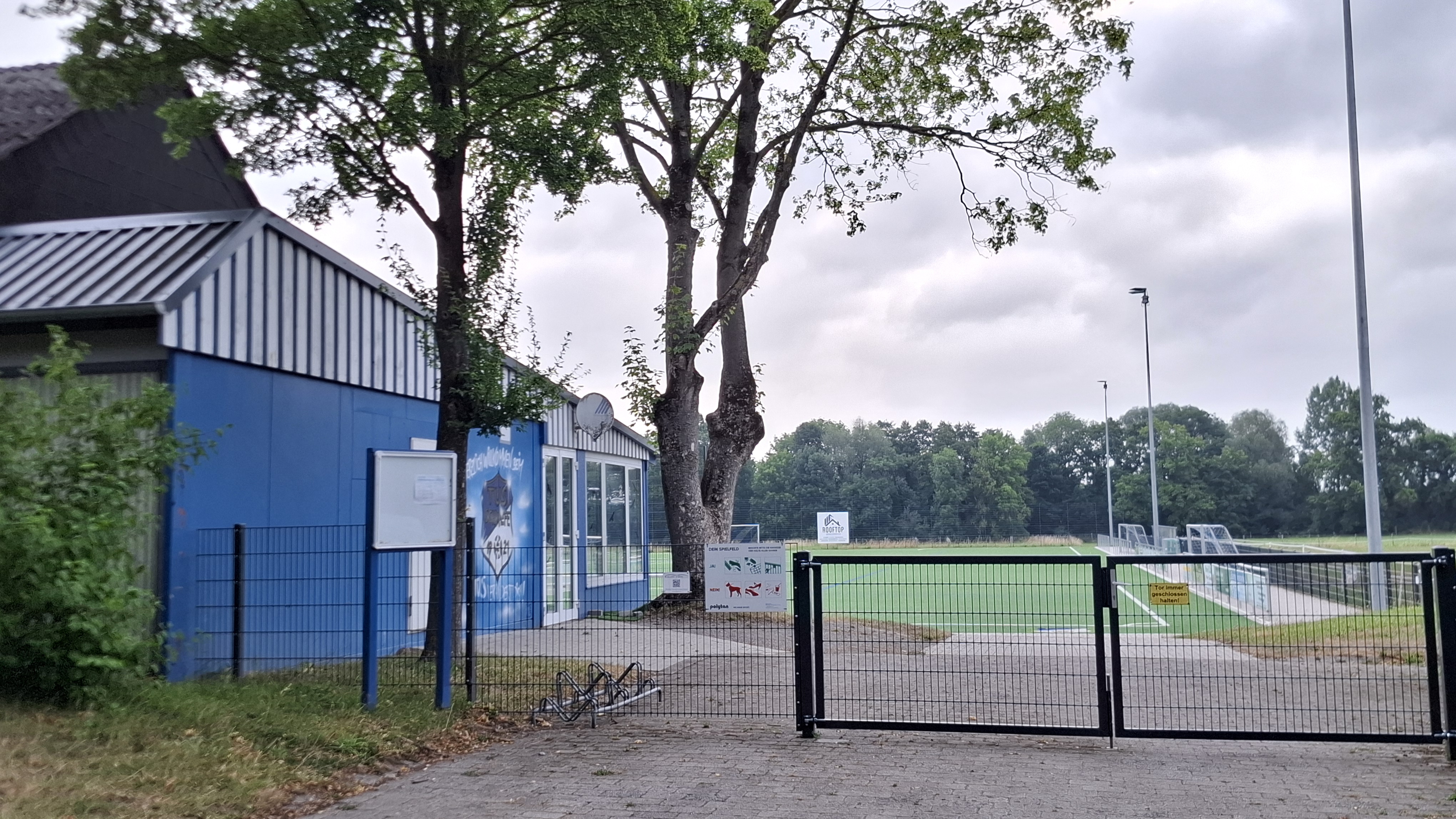 Eingang zum Vereinsheim TuS Schwefe